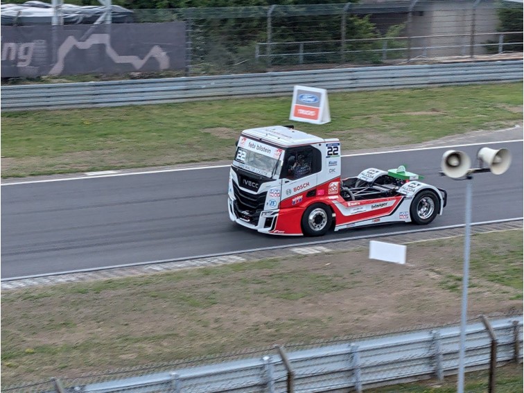 001 Truck Grand Prix   Warm up