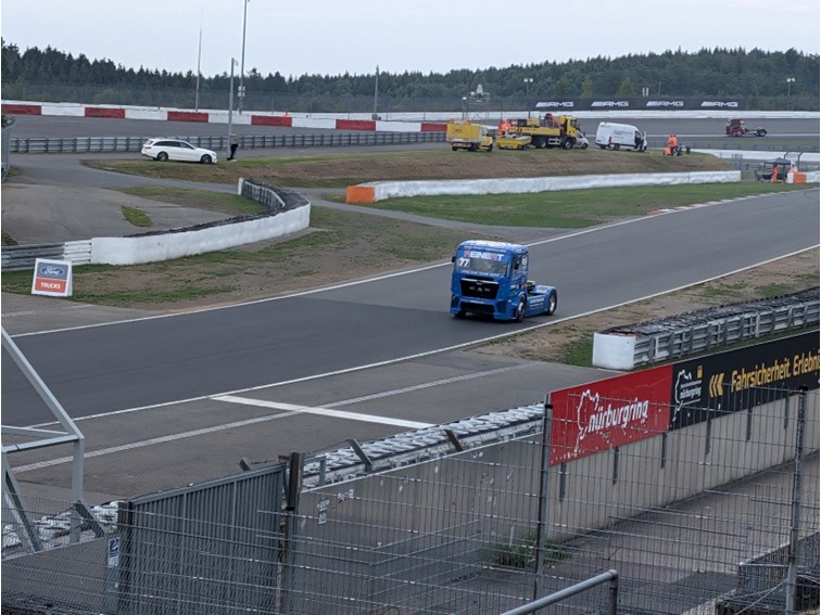 001 Truck Grand Prix   Warm up