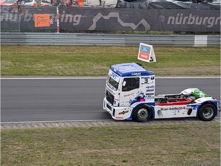 001 Truck Grand Prix   Warm up