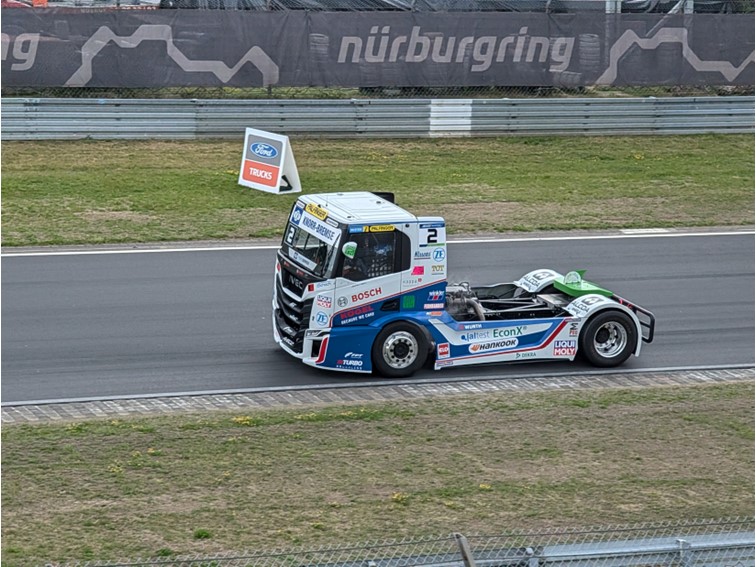 001 Truck Grand Prix   Warm up