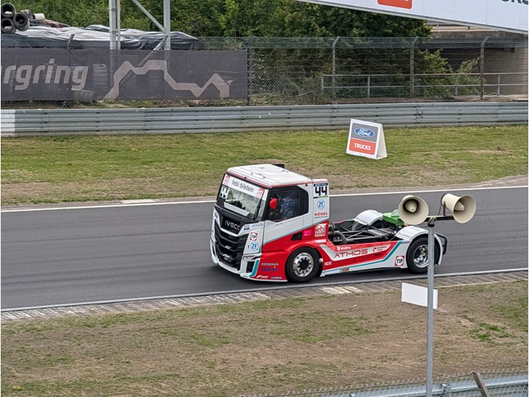 001 Truck Grand Prix   Warm up