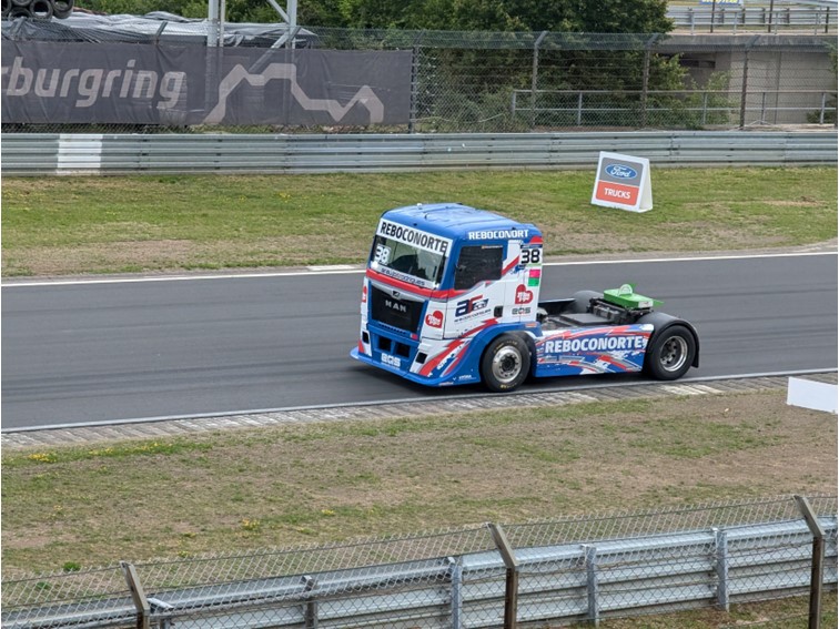 001 Truck Grand Prix   Warm up