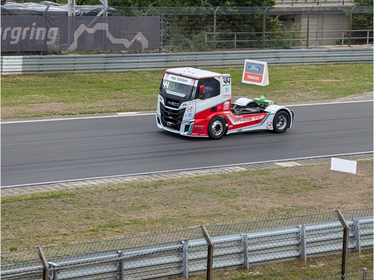 001 Truck Grand Prix   Warm up
