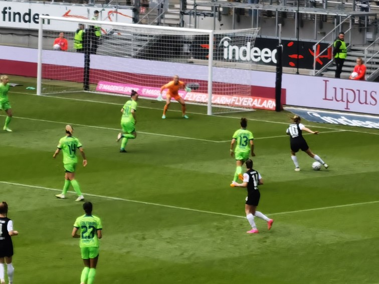 001 Eintracht Frankfurt  Frauen