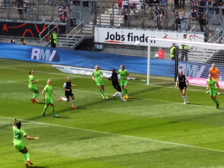 001 Eintracht Frankfurt  Frauen