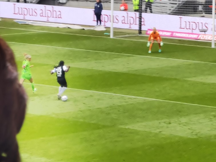 001 Eintracht Frankfurt  Frauen