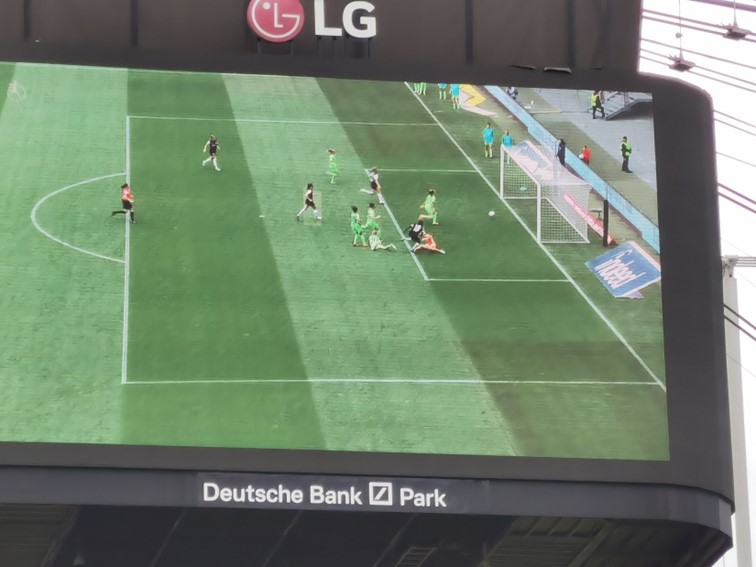 001 Eintracht Frankfurt  Frauen