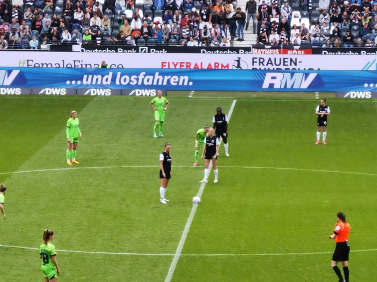 001 Eintracht Frankfurt  Frauen
