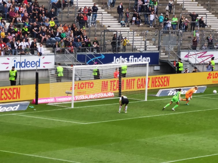 001 Eintracht Frankfurt  Frauen