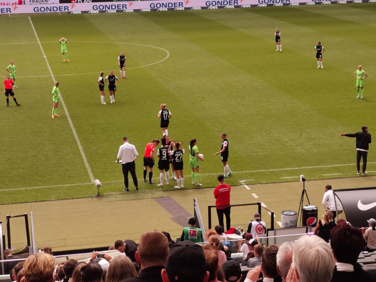 001 Eintracht Frankfurt  Frauen