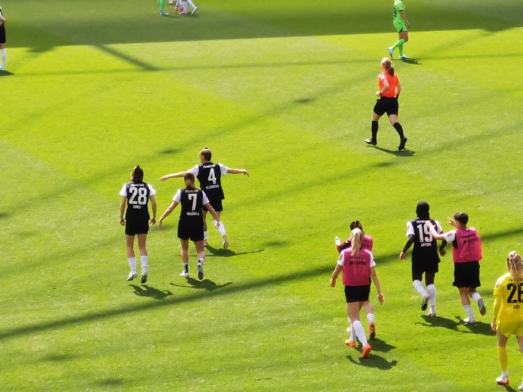 001 Eintracht Frankfurt  Frauen
