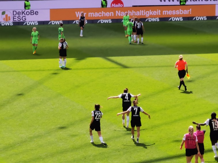 001 Eintracht Frankfurt  Frauen