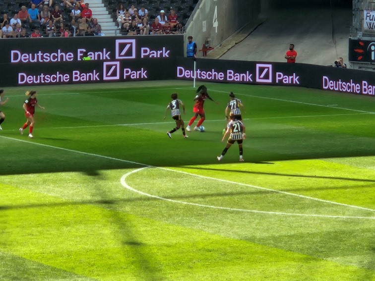 001 Eintracht Frankfurt WCL Sieger