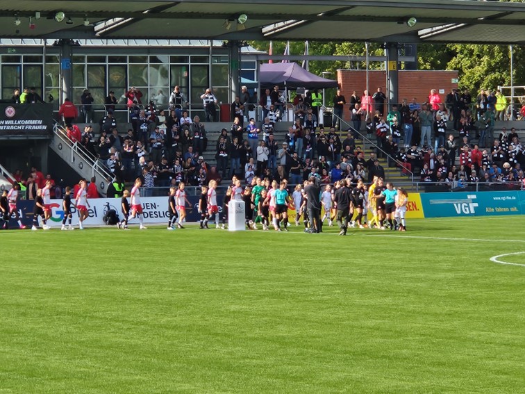 002 Eintracht Frankfurt Frauen Deutscher Meister
