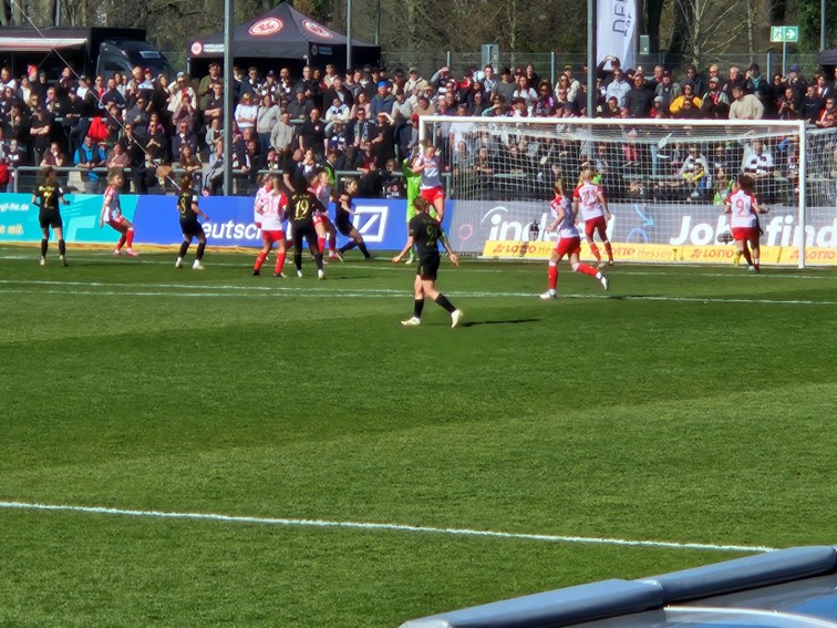 02 SGE Frauen FBL