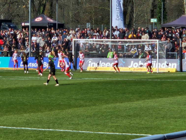 02 SGE Frauen FBL