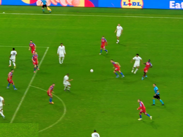 03 SGE Herren Europa League