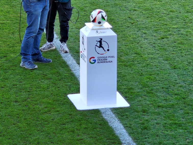 001 1.FFC Turbine Potsdam Deutscher Meister Frauen