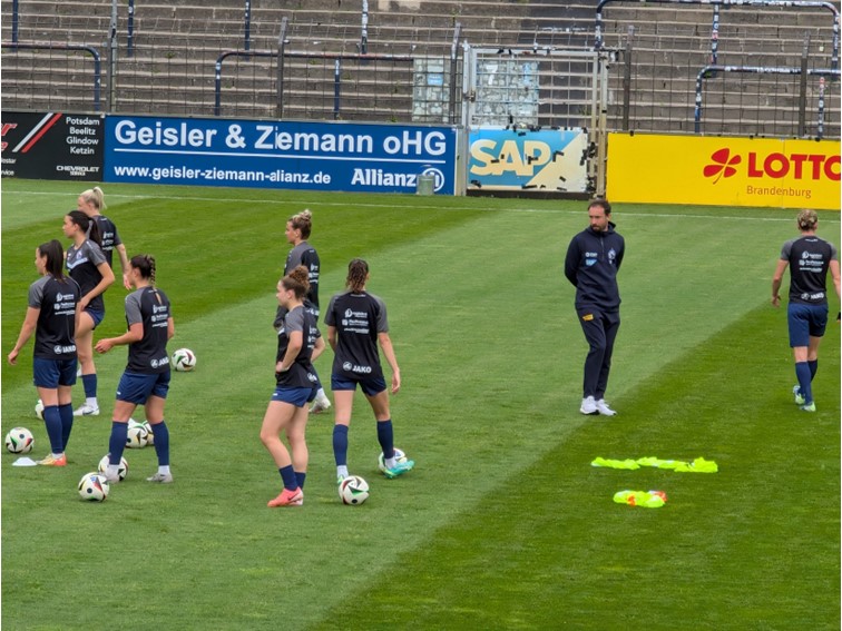 001 1.FFC Turbine Potsdam Deutscher Meister Frauen