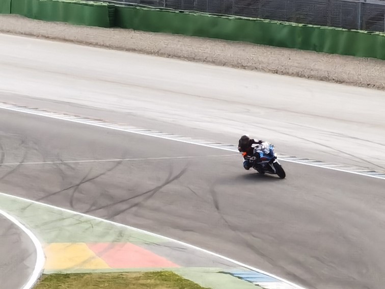 001   Zeittraining   1000 KM   Motorrad Langstreckenrennen   Hockenheimring