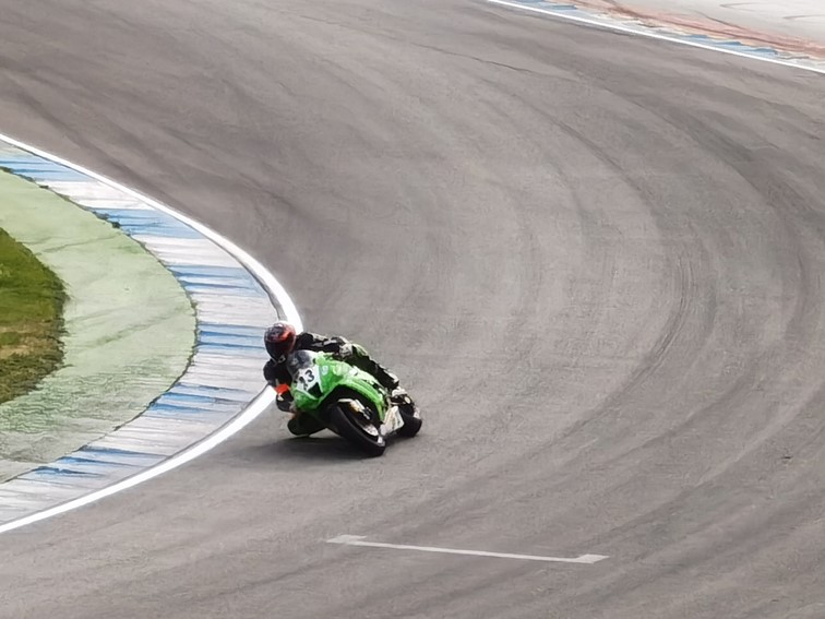 001   Zeittraining   1000 KM   Motorrad Langstreckenrennen   Hockenheimring