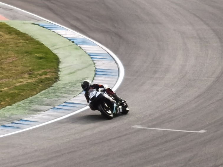 001   Zeittraining   1000 KM   Motorrad Langstreckenrennen   Hockenheimring