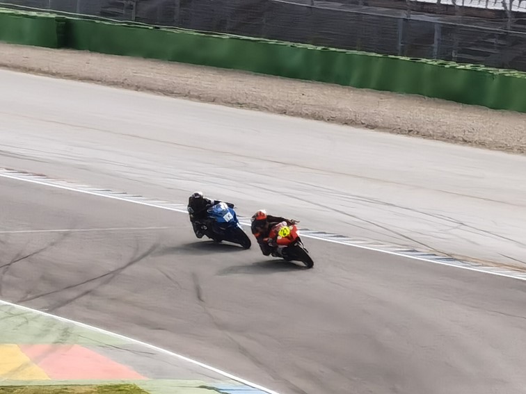 001   Zeittraining   1000 KM   Motorrad Langstreckenrennen   Hockenheimring
