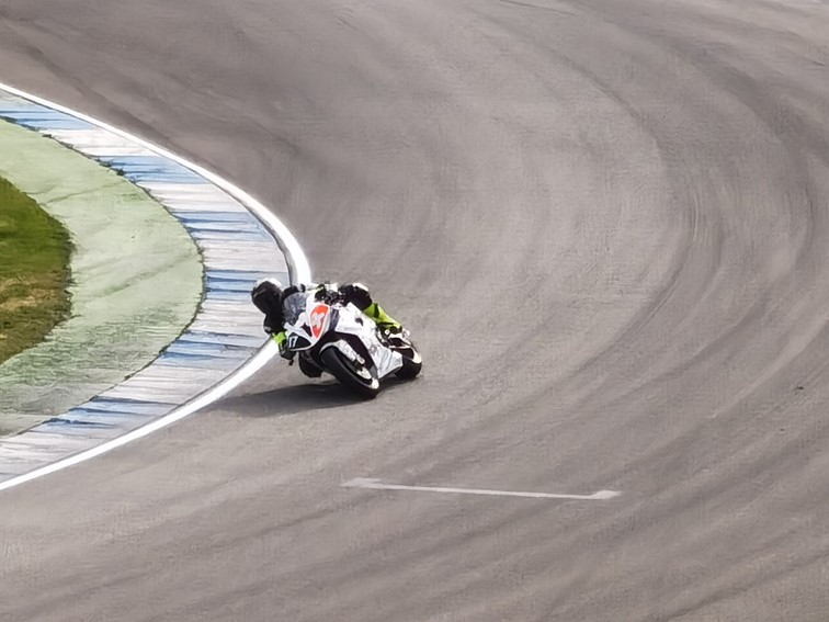 001   Zeittraining   1000 KM   Motorrad Langstreckenrennen   Hockenheimring