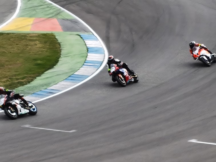 001   Zeittraining   1000 KM   Motorrad Langstreckenrennen   Hockenheimring