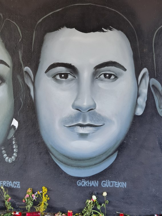 05 Gkhan Gltekin 19022020 Gedenkstaette Friedensbruecke Frankfurt 28022021