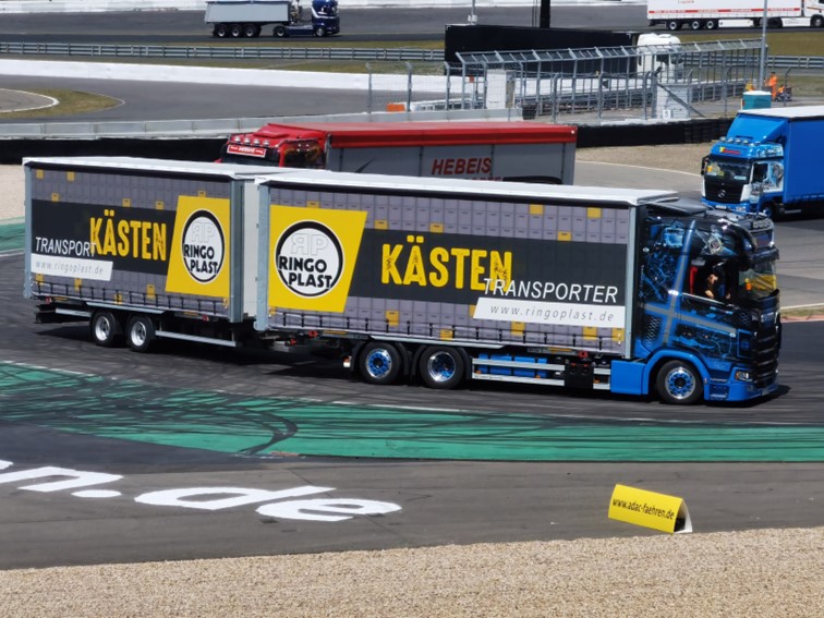 0847 Nurburgring Korso