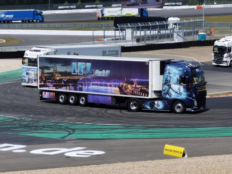 0847 Nurburgring Korso