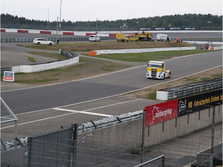 001 Truck Grand Prix   Warm up