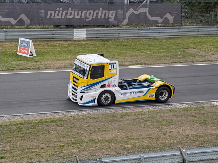 001 Truck Grand Prix   Warm up